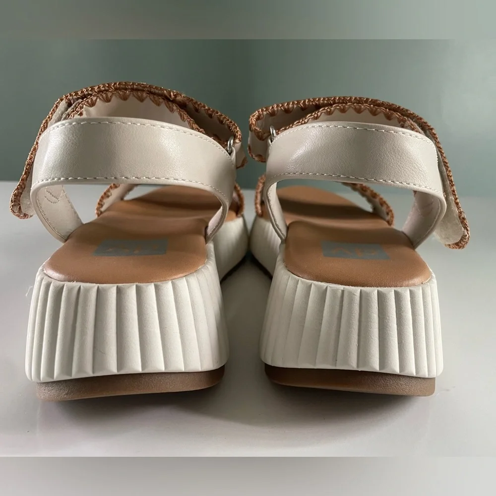 Dolce Vita Franca Ivory Wedge Sandal Cushioned Platform Size 9 NWT